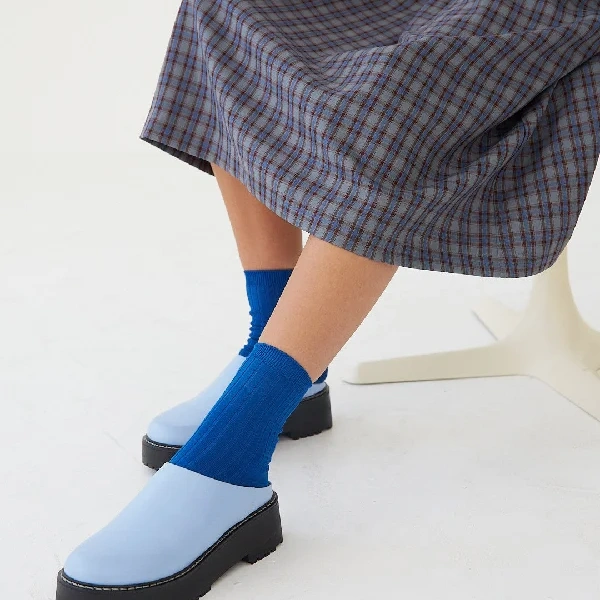 Cozy Slippers: Embrace Relaxing Steps